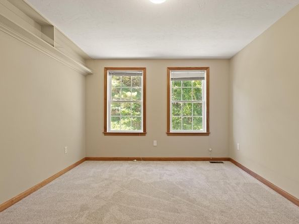 76 Russells Way, Westford MA 01886