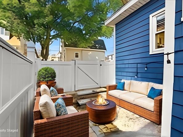 22 Sherman Ave, Nahant MA 01908