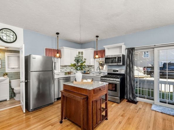 22 Sherman Ave, Nahant MA 01908