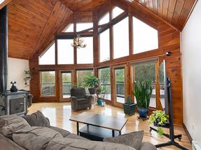 17 W Shore Drive, Ashburnham MA 01430