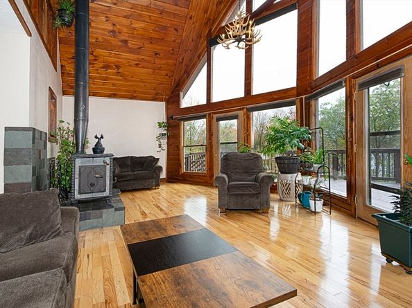 17 W Shore Drive, Ashburnham MA 01430
