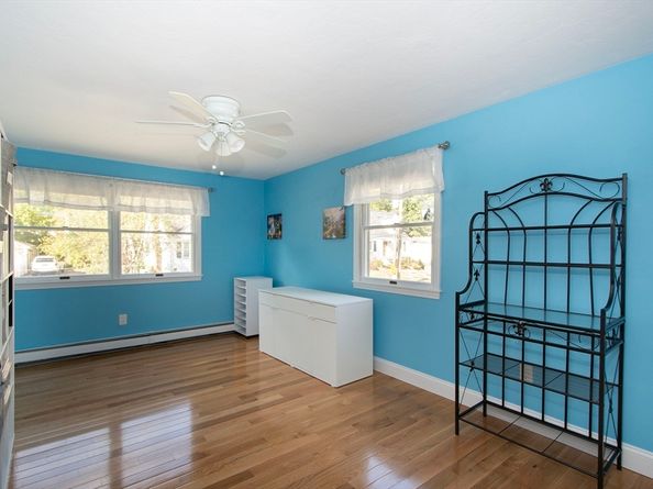 52 Bunker Hill Lane, Quincy MA 02169