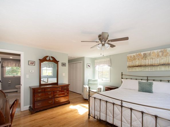 52 Bunker Hill Lane, Quincy MA 02169