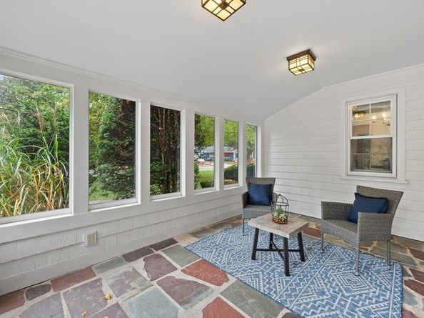 141 Lovell Rd, Holden MA 01520