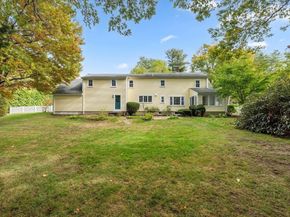 141 Lovell Rd, Holden MA 01520