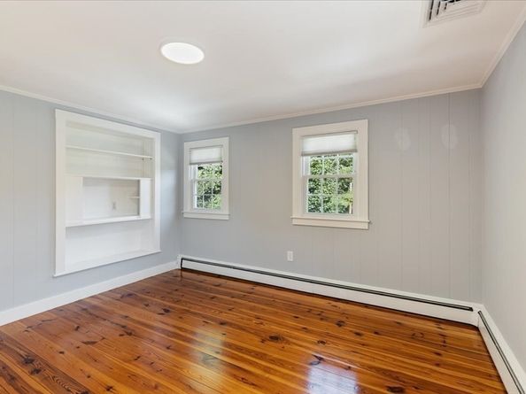 16 Indian Ln, Canton MA 02021