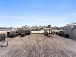 9 Medford St 302, Somerville MA 02143