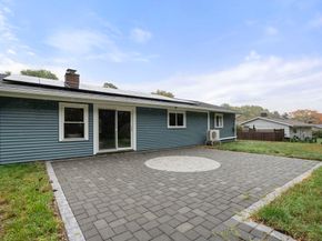 8 Clara Rd, Framingham MA 01701