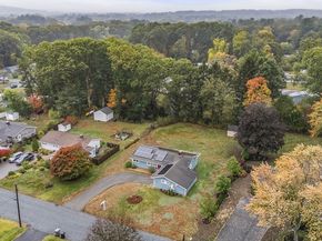 8 Clara Rd, Framingham MA 01701