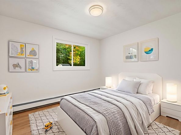 8 Clara Rd, Framingham MA 01701