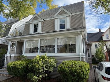 79 Willow Ave