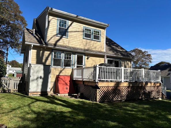 9 Hood Rd, Danvers MA 01923
