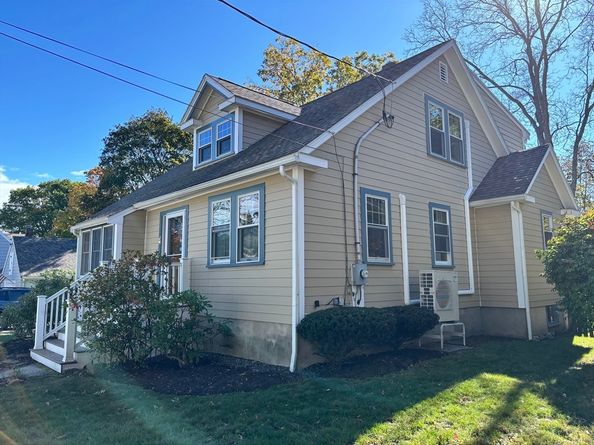9 Hood Rd, Danvers MA 01923