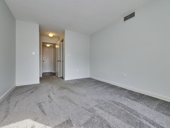462 Place Ln 462, Woburn MA 01801