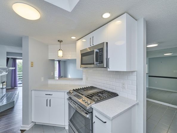 462 Place Ln 462, Woburn MA 01801