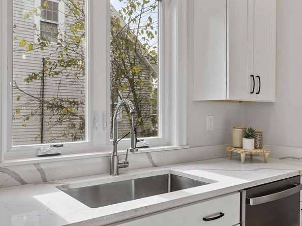 96 Princeton Street 2, Chelmsford MA 01863