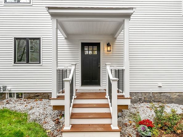96 Princeton Street 2, Chelmsford MA 01863