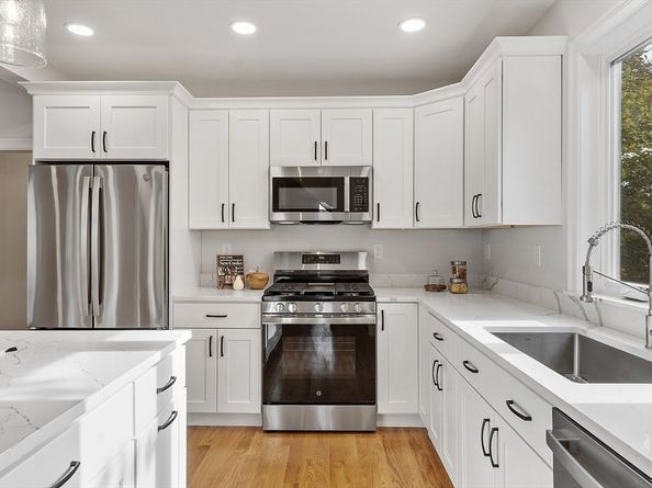 96 Princeton Street 2, Chelmsford MA 01863