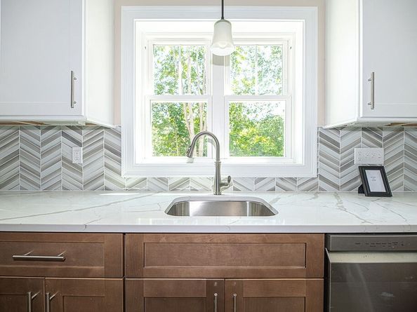 11 Clover Circle A, Salisbury MA 01952