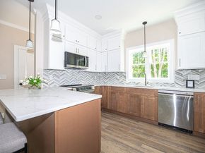 11 Clover Circle A, Salisbury MA 01952