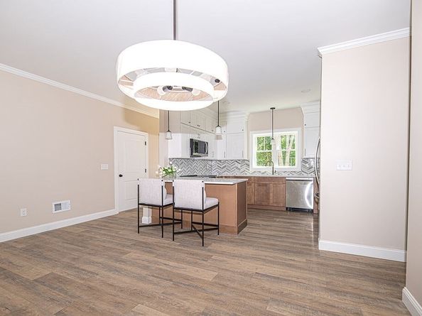 11 Clover Circle A, Salisbury MA 01952
