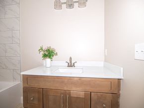 11 Clover Circle A, Salisbury MA 01952