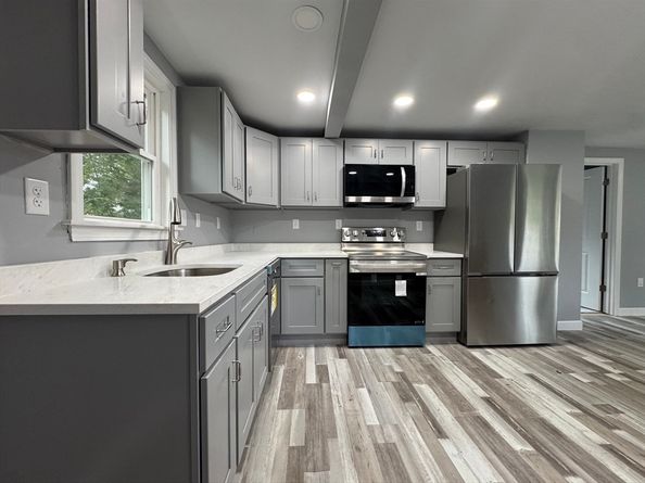 66 Forest St, Middleboro MA 02346