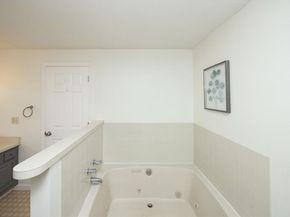 57 Chapman Pl 57, Leominster MA 01453