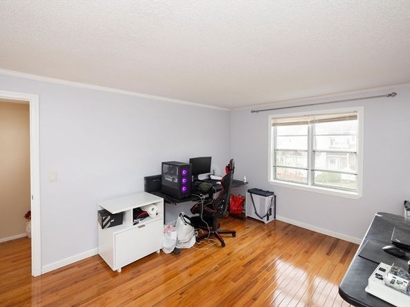 57 Chapman Pl 57, Leominster MA 01453