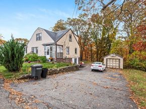 118 Mccarthy Ave, Leicester MA 01611