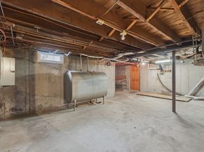 15 Lowell Ave, Holden MA 01520