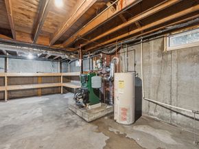 15 Lowell Ave, Holden MA 01520
