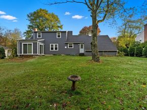15 Lowell Ave, Holden MA 01520