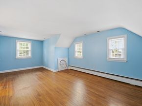 15 Lowell Ave, Holden MA 01520