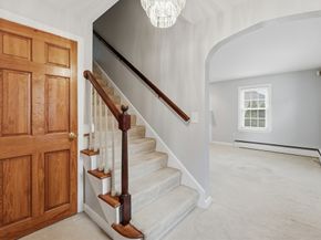 15 Lowell Ave, Holden MA 01520