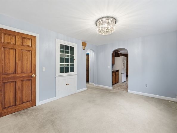 15 Lowell Ave, Holden MA 01520