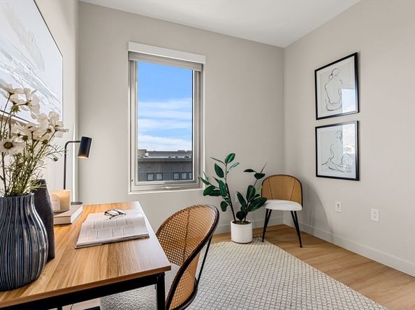 45 Lewis 601, Boston MA 02128