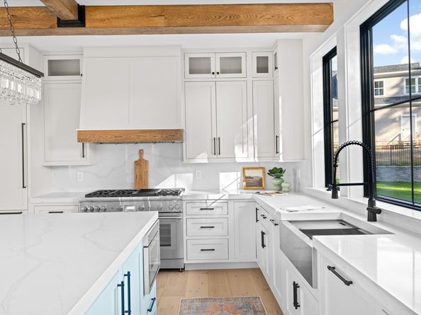 10 Hawthorn, Duxbury MA 02332