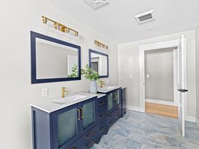 10 Hawthorn, Duxbury MA 02332