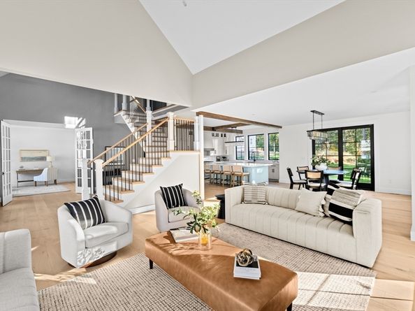 10 Hawthorn, Duxbury MA 02332