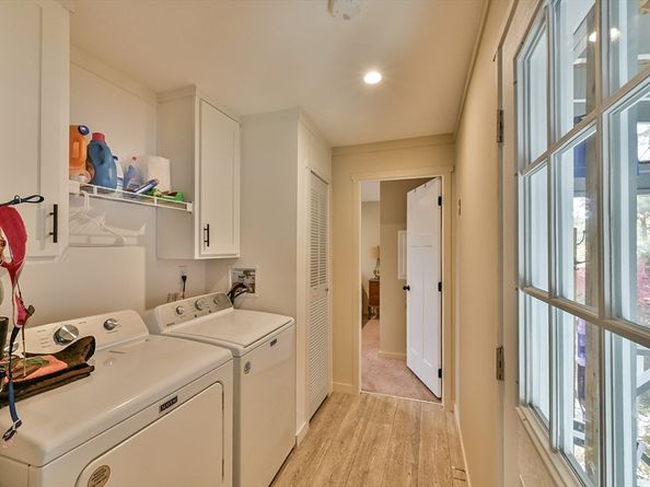 39 Park Ave, Sturbridge MA 01566