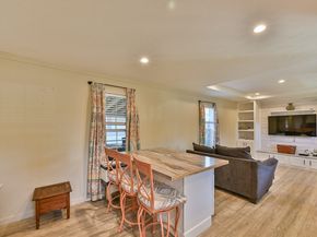 39 Park Ave, Sturbridge MA 01566