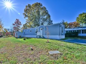 39 Park Ave, Sturbridge MA 01566