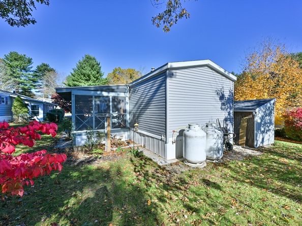 39 Park Ave, Sturbridge MA 01566