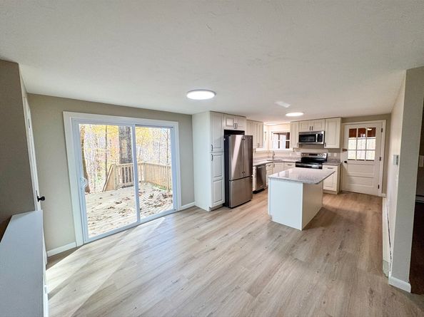 201 Pierce Rd, West Brookfield MA 01585