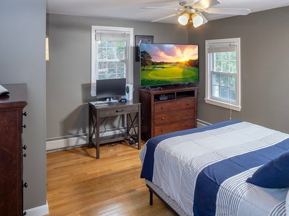90 Presidential Cir, Marshfield MA 02050