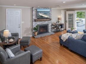 90 Presidential Cir, Marshfield MA 02050