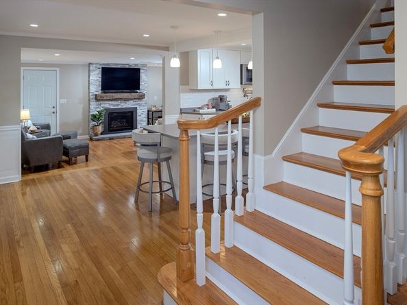 90 Presidential Cir, Marshfield MA 02050