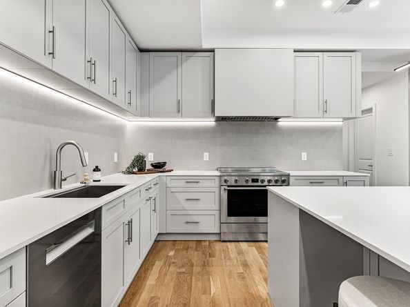 80 Louise Road 80, Newton MA 02467
