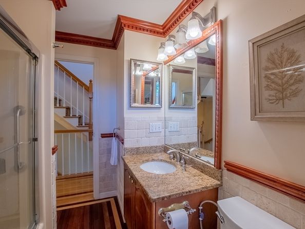 68 Hammond Place 68, Woburn MA 01801